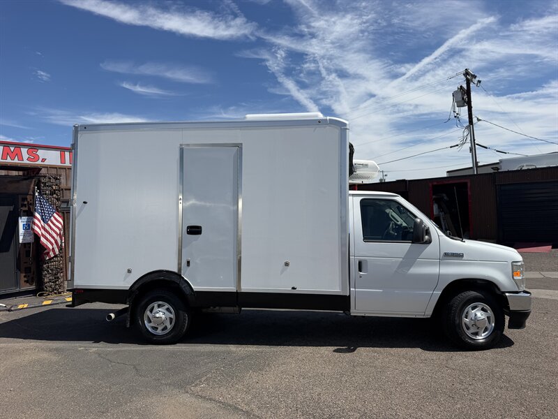 ford e-series cutaway 2023 1FDWE3FK6PDD32108 image ford e-series cutaway 2023 1FDWE3FK6PDD32108 image
